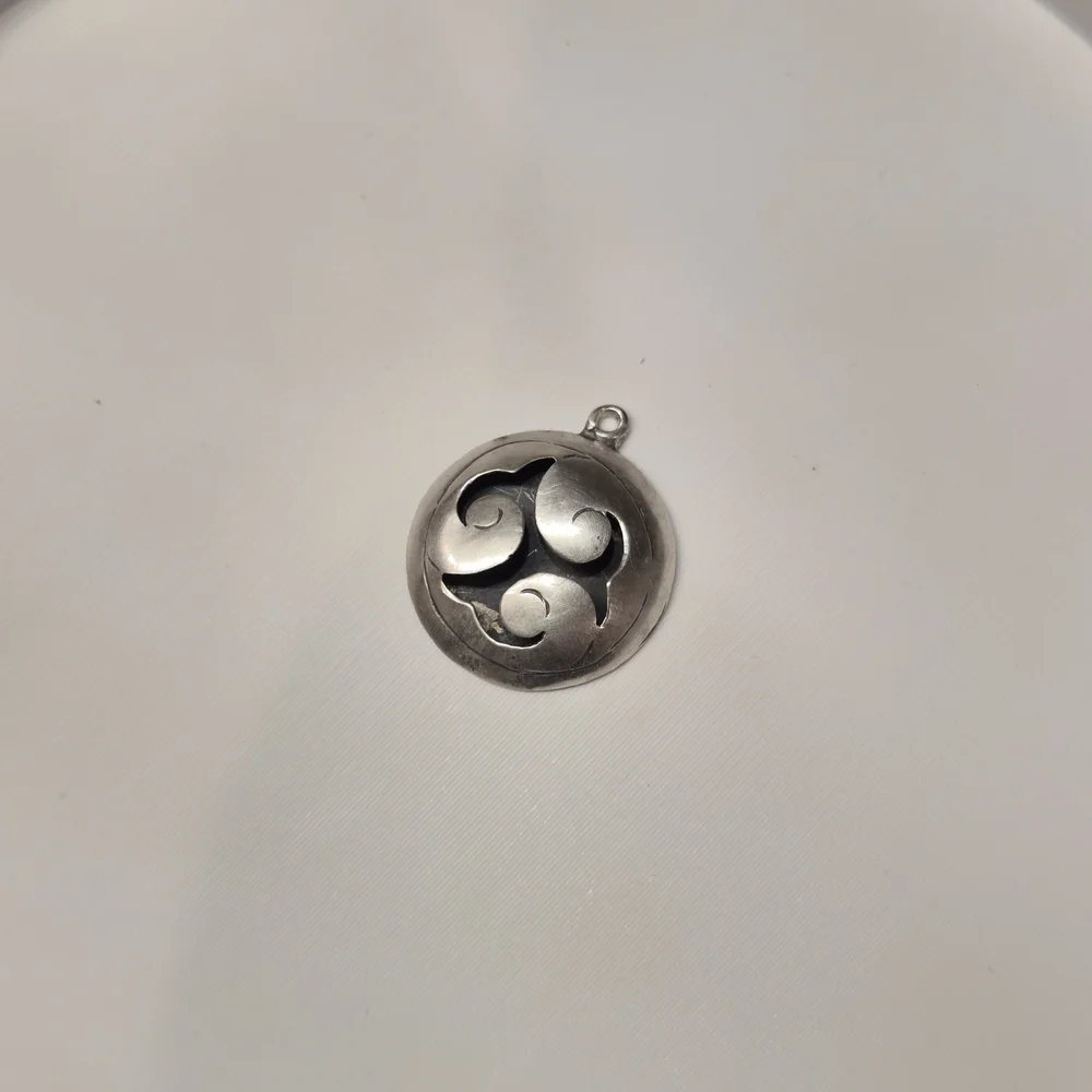 Vintage 925 Sterling Silver Mexico Cuernavaca Pendant - Picture 1 of 2